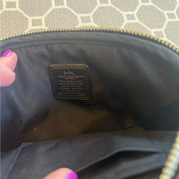 Coach Crossbody Bag with Daisy Field print - Picture 5 of 14